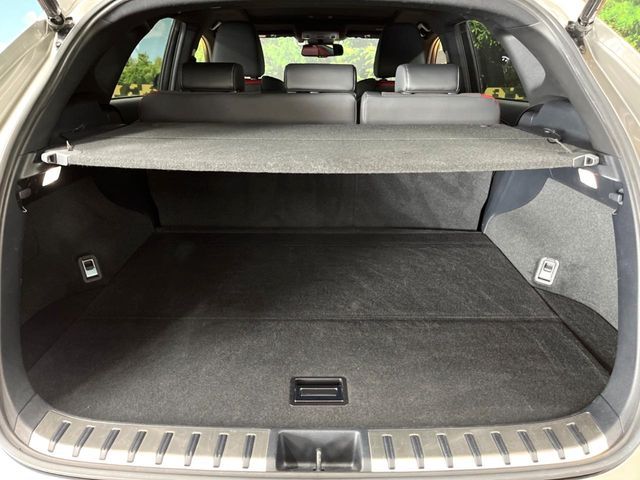 TOYOTA LEXUS NX300H 2019 Image 31