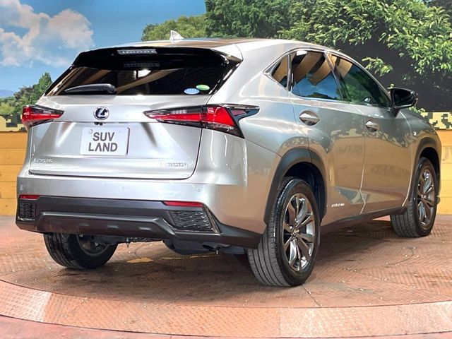 TOYOTA LEXUS NX300H 2019 Image 31