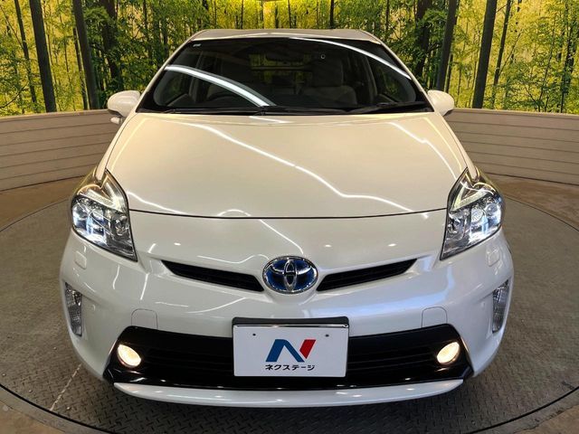 TOYOTA PRIUS 2015 Image 31