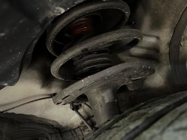 TOYOTA PRIUS 2015 Image 31