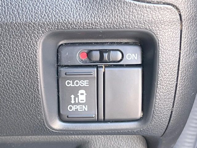 HONDA N BOX CUSTOM 2016 Image 31