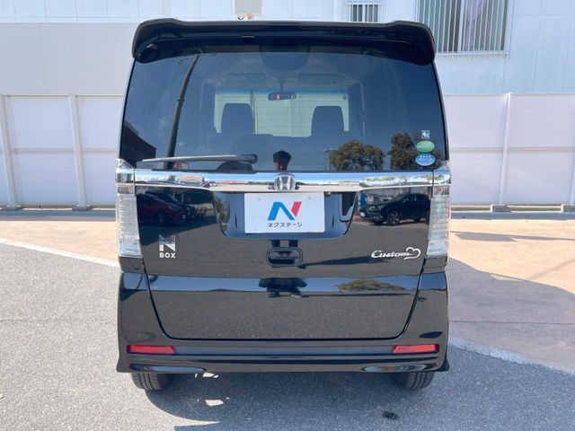 HONDA N BOX CUSTOM 2016 Image 31