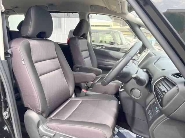 NISSAN SERENA  S-HYBRID 2018 Image 31