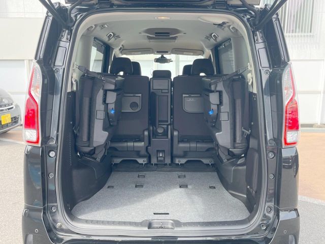 NISSAN SERENA  S-HYBRID 2018 Image 31