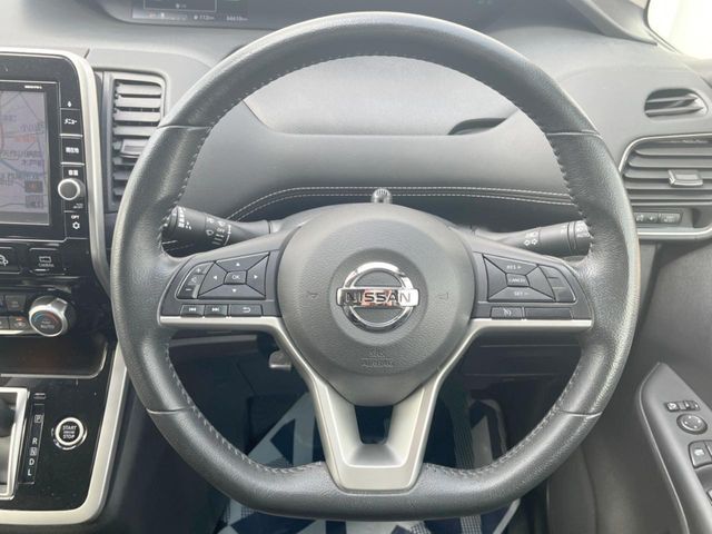 NISSAN SERENA  S-HYBRID 2018 Image 31