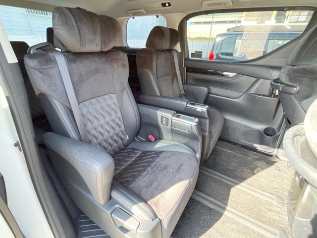 TOYOTA ALPHARD 2015 Image 31