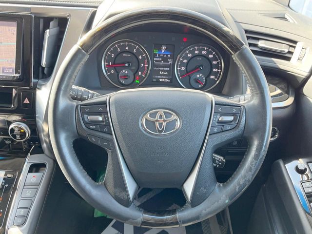TOYOTA ALPHARD 2015 Image 31