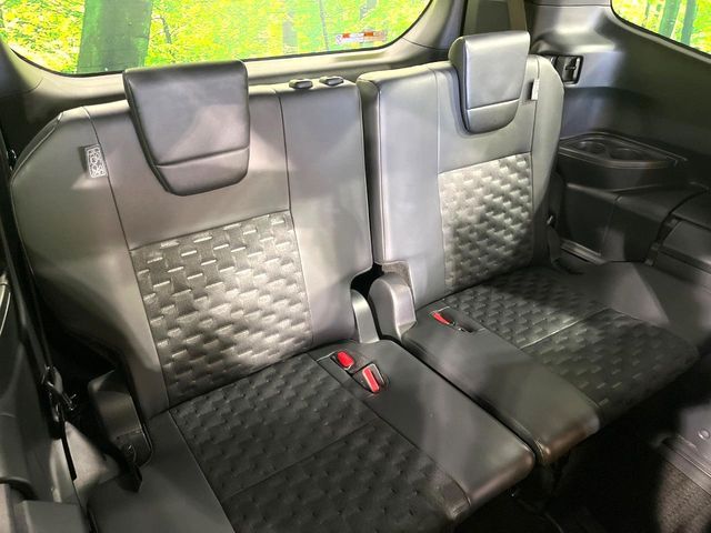 TOYOTA VOXY 2022 Image 31