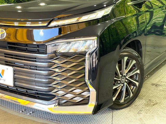 TOYOTA VOXY 2022 Image 31
