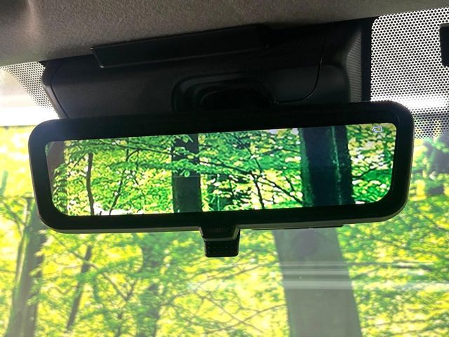 TOYOTA HIACE VAN 2WD 2023 Image 31