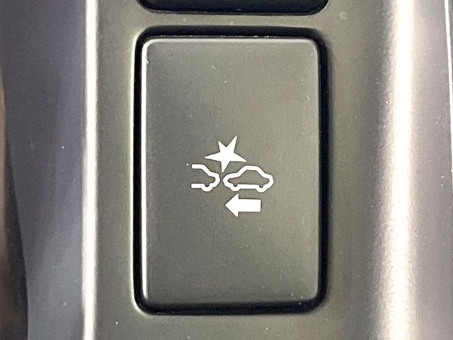 TOYOTA HIACE VAN 2WD 2023 Image 31