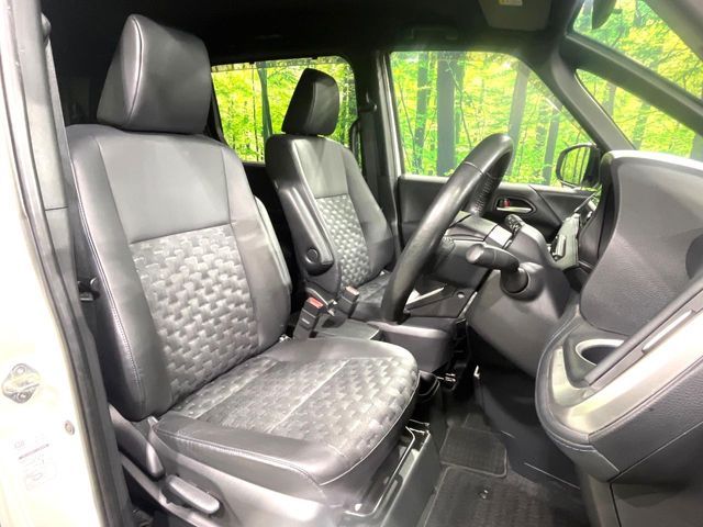 TOYOTA VOXY 2023 Image 31