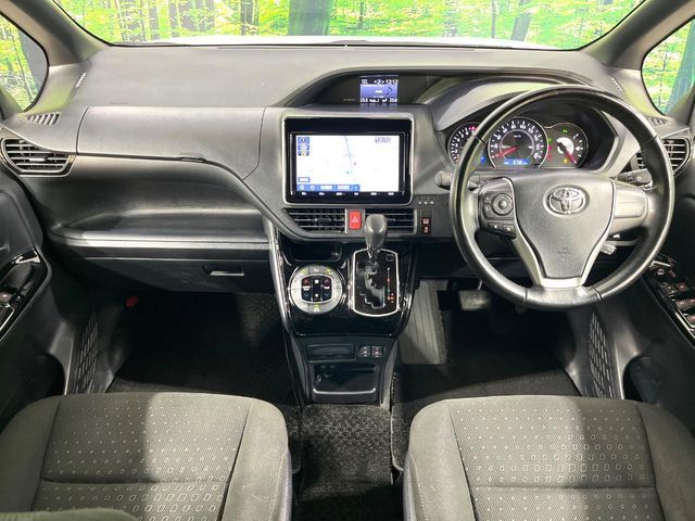 TOYOTA VOXY 2019 Image 31