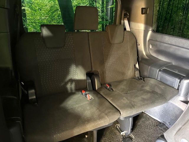 TOYOTA VOXY 2019 Image 31