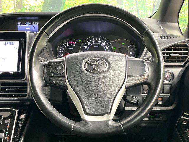 TOYOTA VOXY 2019 Image 31
