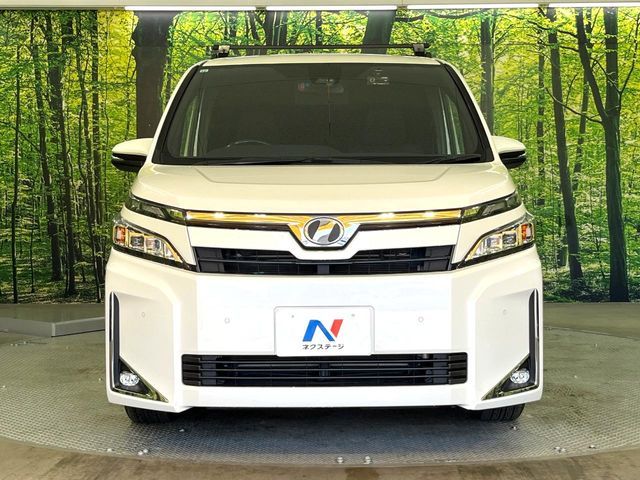 TOYOTA VOXY 2019 Image 31
