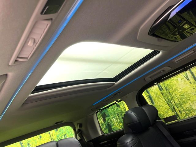 TOYOTA VELLFIRE 2018 Image 31