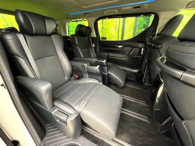 TOYOTA VELLFIRE 2018 Image 31