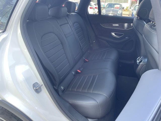 MERCEDES BENZ GLC CL 2017 Image 31