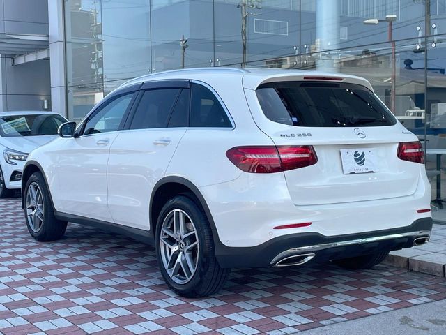 MERCEDES BENZ GLC CL 2017 Image 31