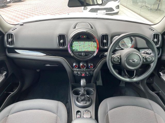 BMW MINI COOPER D CR 2017 Image 31