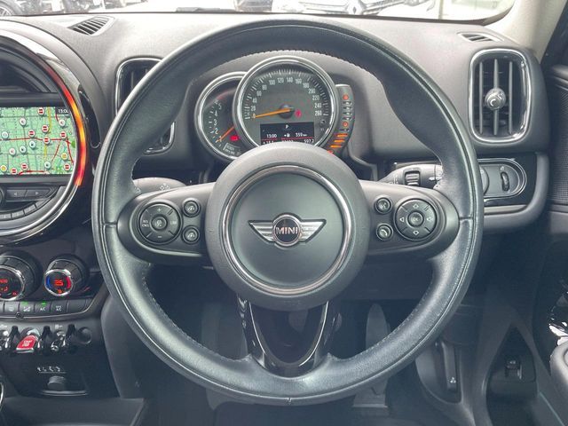 BMW MINI COOPER D CR 2017 Image 31