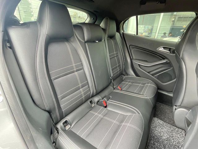 MERCEDES BENZ GLA CL 2016 Image 31