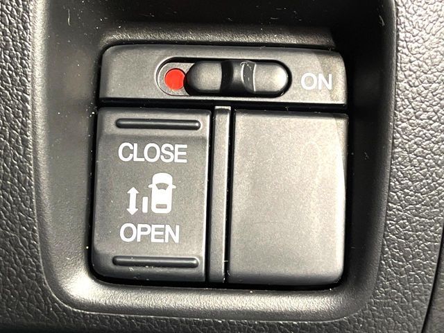 HONDA N BOX CUSTOM 2013 Image 31