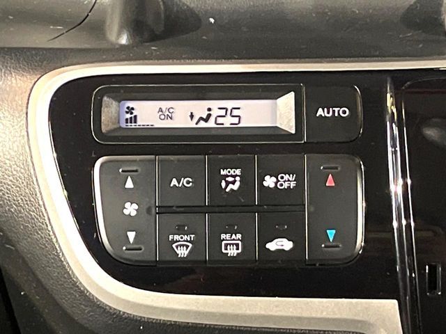 HONDA N BOX CUSTOM 2013 Image 31