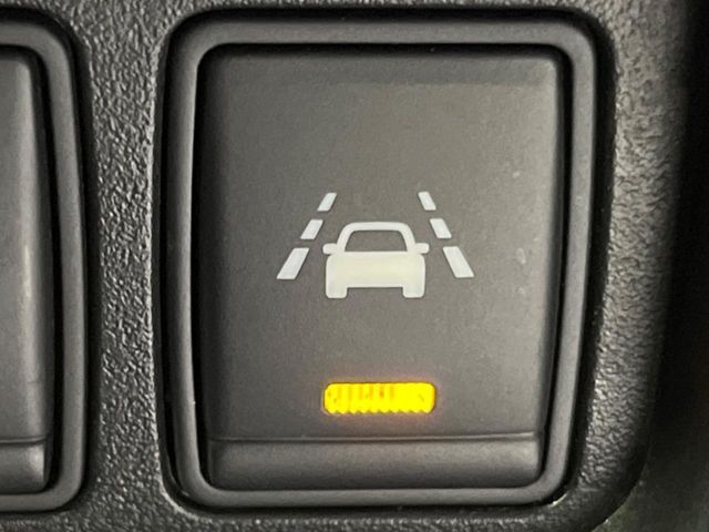 NISSAN JUKE 2016 Image 31