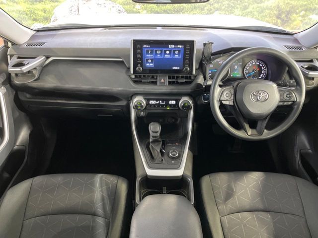 TOYOTA RAV4 HYBRID 4WD 2022 Image 31