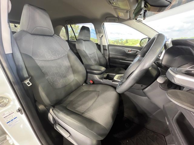 TOYOTA RAV4 HYBRID 4WD 2022 Image 31