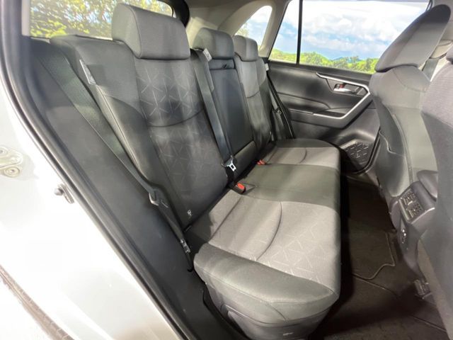 TOYOTA RAV4 HYBRID 4WD 2022 Image 31