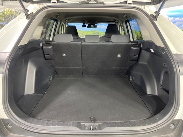 TOYOTA RAV4 HYBRID 4WD 2022 Image 31