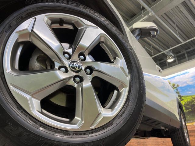 TOYOTA RAV4 HYBRID 4WD 2022 Image 31