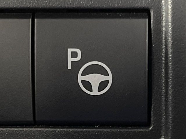 TOYOTA COROLLA CROSS HYBRID 2023 Image 31