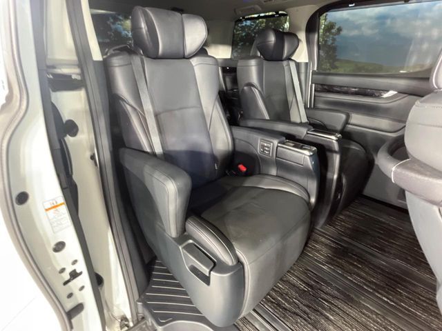 TOYOTA ALPHARD 2018 Image 31