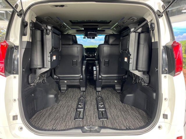TOYOTA ALPHARD 2018 Image 31