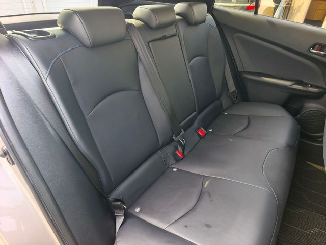 TOYOTA PRIUS 2016 Image 31