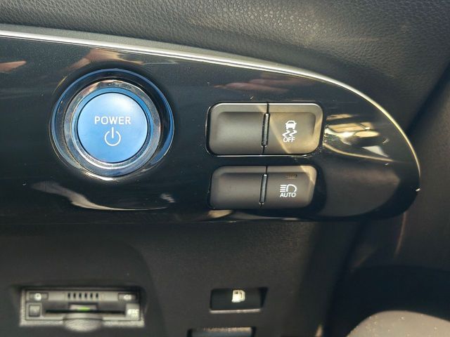 TOYOTA PRIUS 2016 Image 31