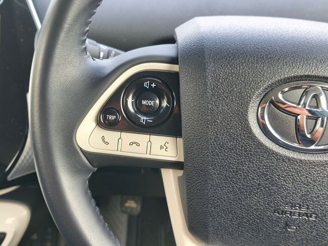 TOYOTA PRIUS 2016 Image 31