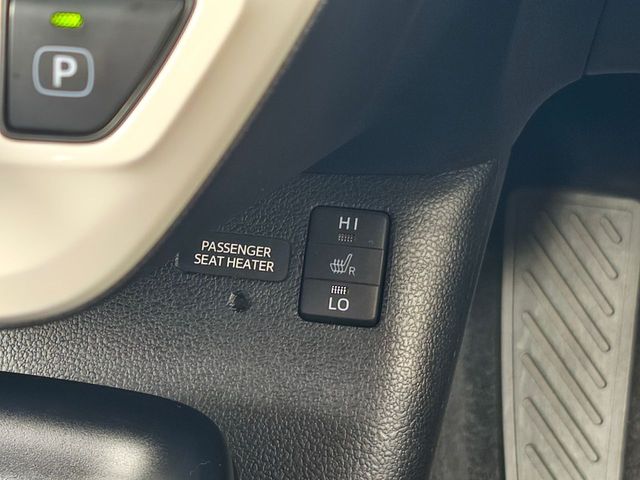TOYOTA PRIUS 2016 Image 31