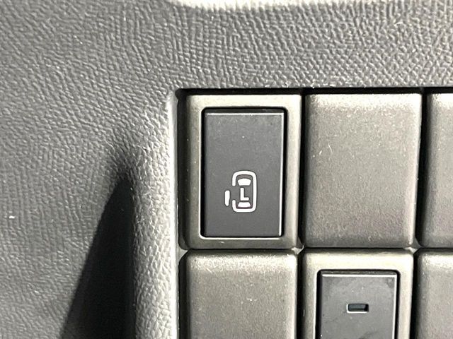 NISSAN ROOX 2012 Image 31