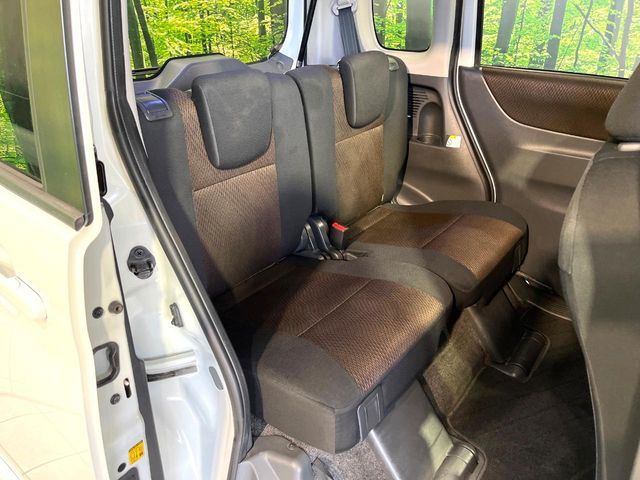 NISSAN ROOX 2012 Image 31