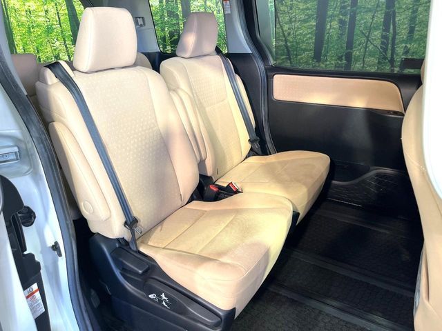 TOYOTA NOAH 2014 Image 31