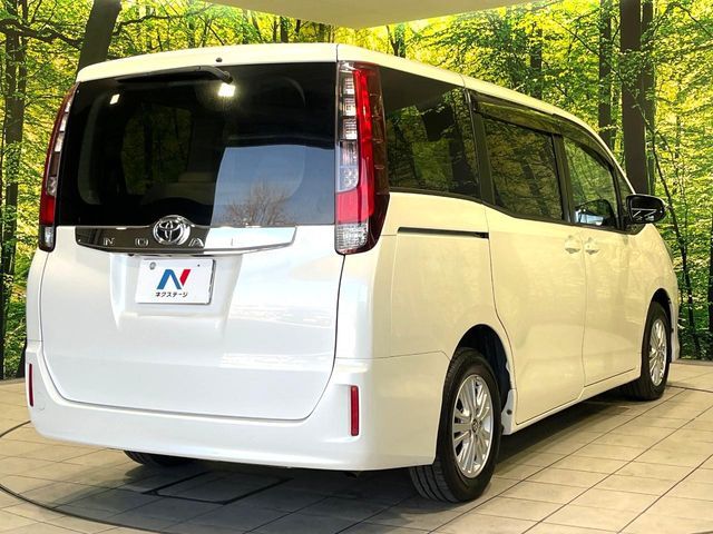 TOYOTA NOAH 2014 Image 31
