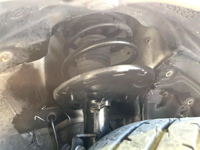 TOYOTA NOAH 2014 Image 31