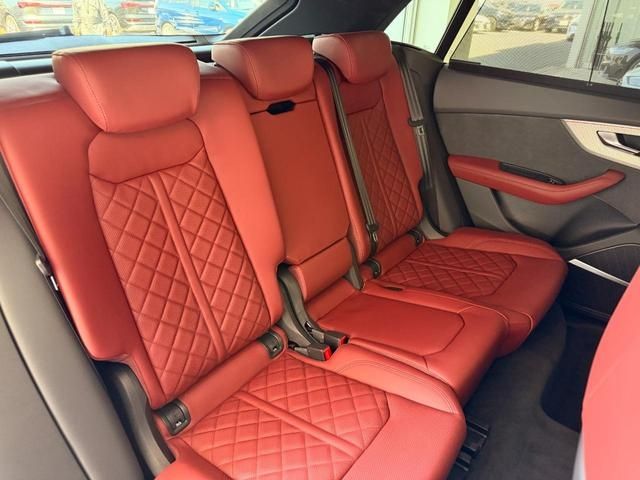 AUDI SQ8 2024 Image 31