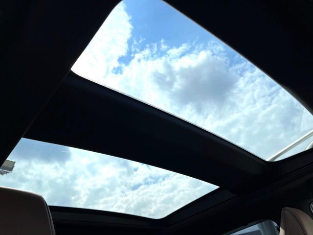 TOYOTA CROWN SEDAN HYBRID 2024 Image 31