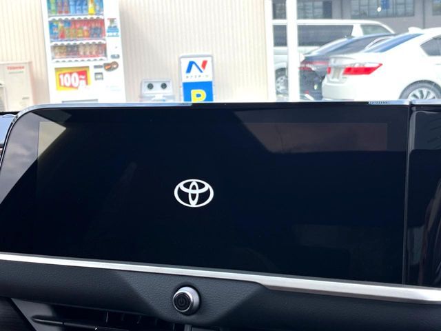 TOYOTA CROWN SEDAN HYBRID 2024 Image 31